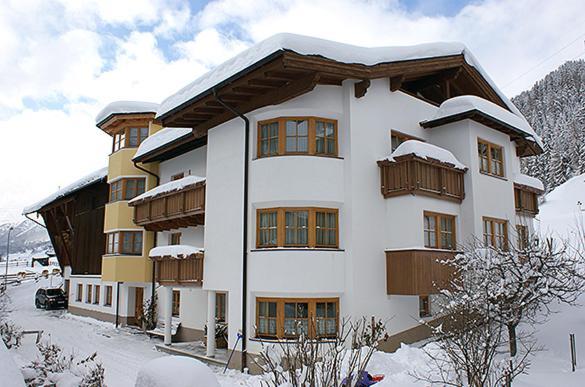 圣安东阿尔贝格Hof Am Arlberg - Familie Walter公寓 外观 照片