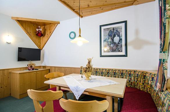 圣安东阿尔贝格Hof Am Arlberg - Familie Walter公寓 外观 照片